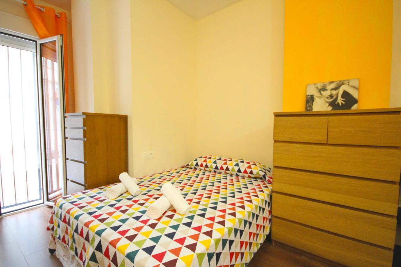 Edificio Gonza Apartment Malaga Luaran gambar