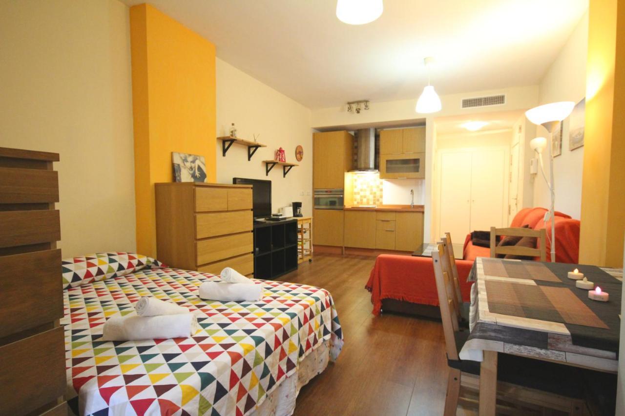 Edificio Gonza Apartment Malaga Luaran gambar