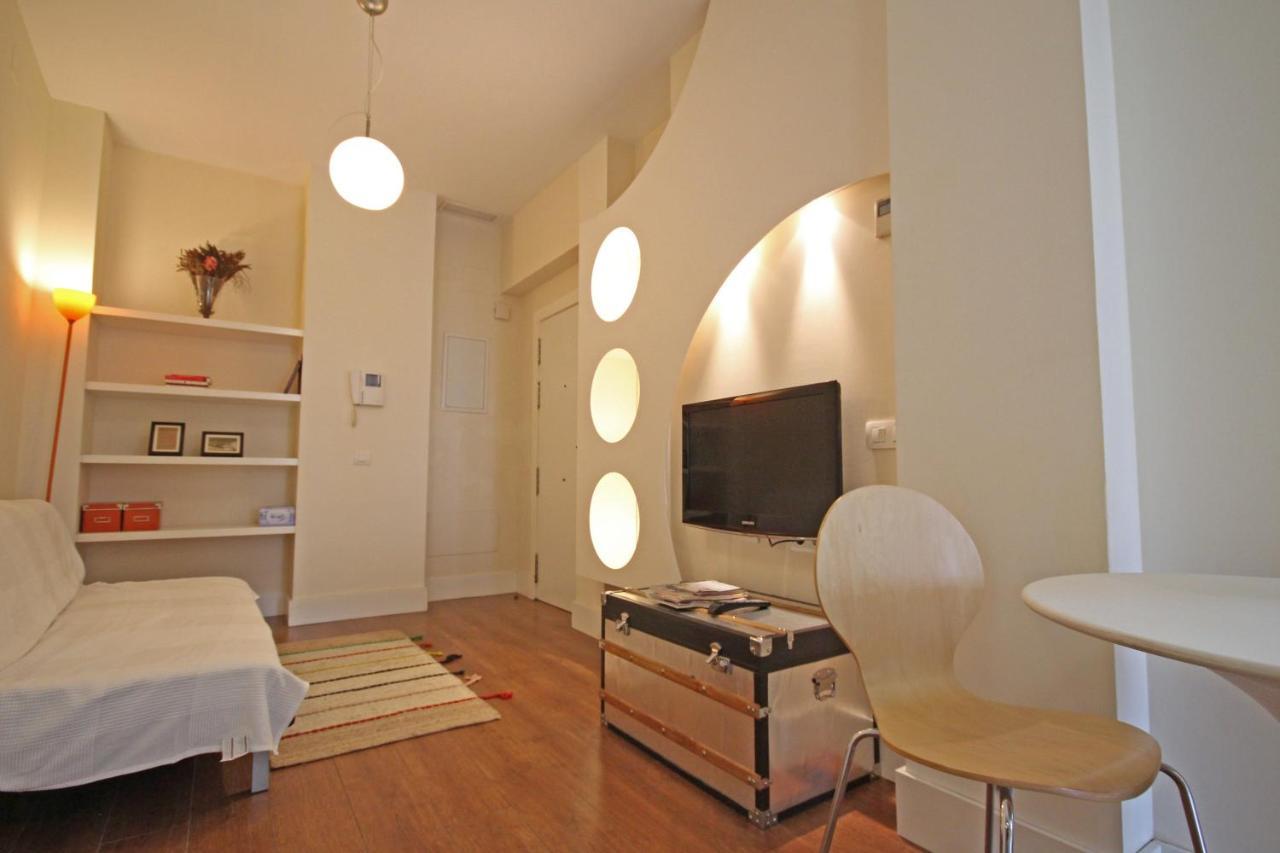 Edificio Gonza Apartment Malaga Luaran gambar