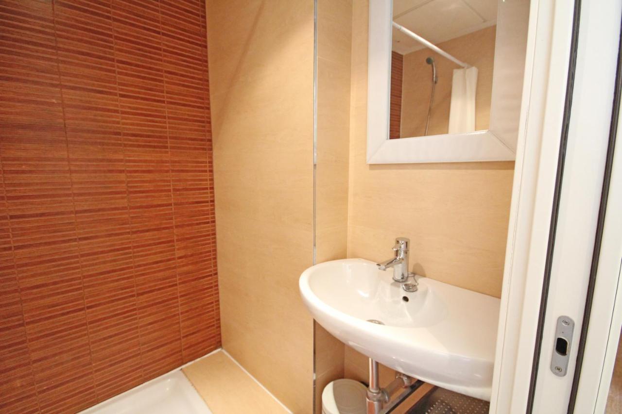 Edificio Gonza Apartment Malaga Luaran gambar