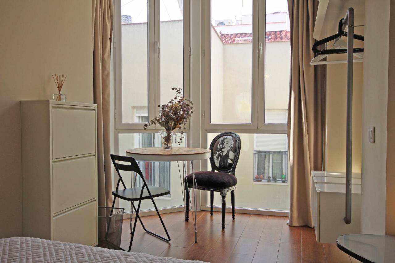 Edificio Gonza Apartment Malaga Luaran gambar